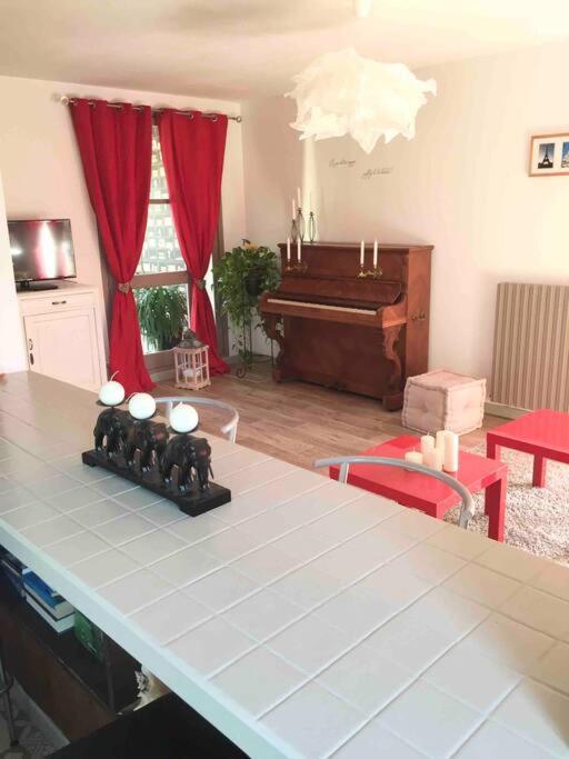 3 Parking Et Terrasse Villa *