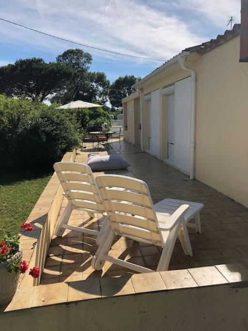 3 Parking Et Terrasse *